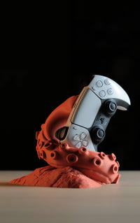Kraken's Grip Controller Stand